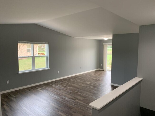 Building Photo - 9213 Andrea St