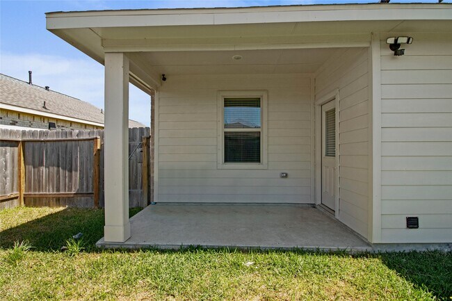 Building Photo - 622 Little Cypress Ln