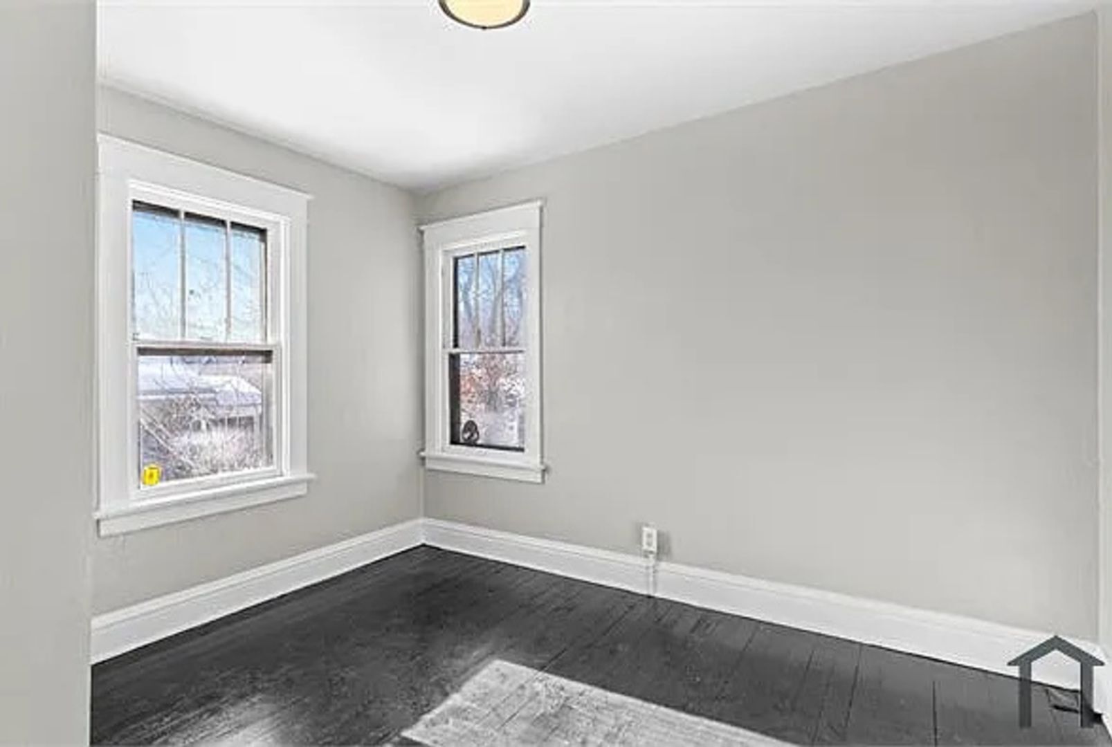 Building Photo - 5415 Hamilton Ave