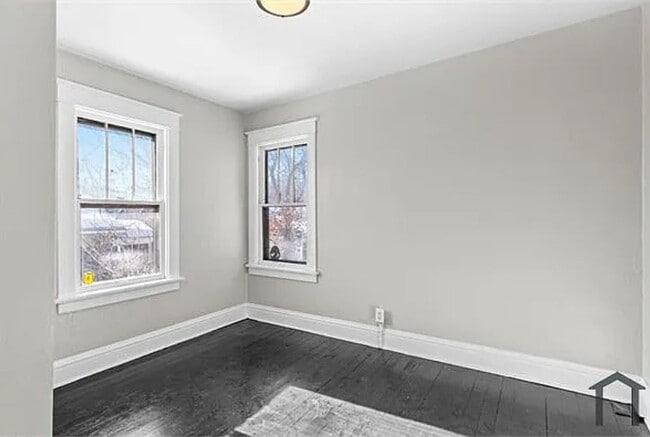 Building Photo - Charming 2BR House in Saint Louis