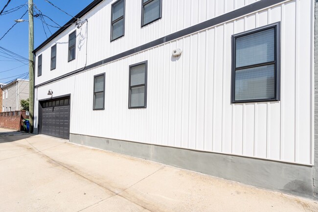 Building Photo - 4-Bedroom, 3-Bathroom with Garage - Canton...