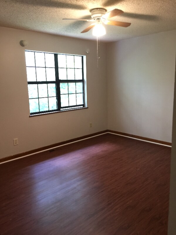 Building Photo - 75 Ezzard St
