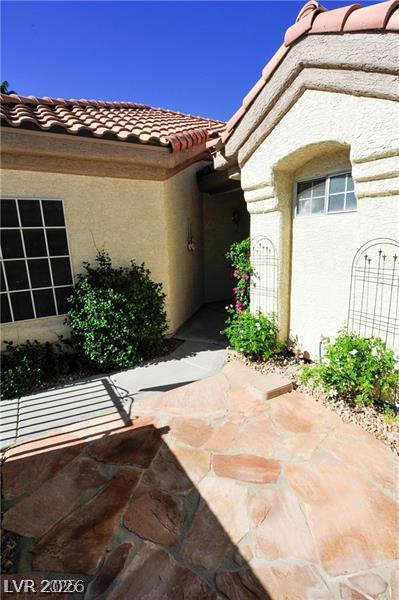 Building Photo - 7920 Ben Hogan Dr