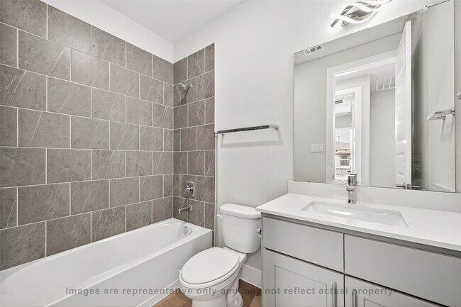 Building Photo - 10719 Mason Rd