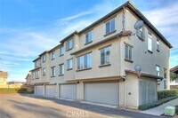 Building Photo - 33810 Willow Haven Ln