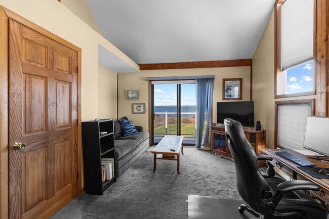 Building Photo - 2 Windward Way