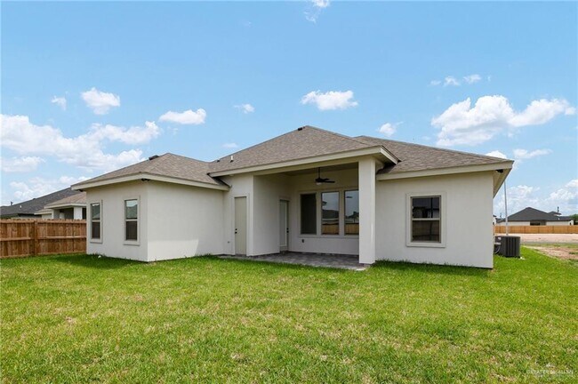 Building Photo - 3209 E Rabbit Run Ave