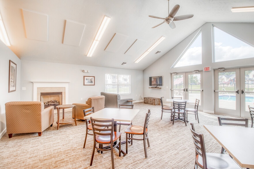 Ashton Ridge Apartments 2907 Ashton Ridge Dr Jackson MI 49201