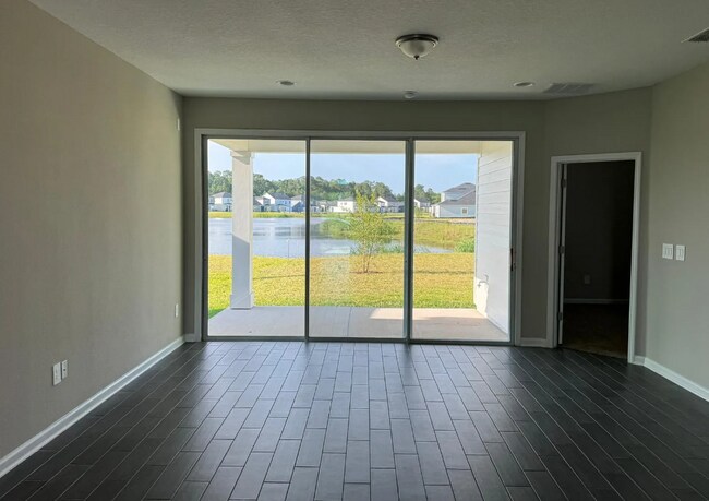 Building Photo - 657 Silver Landing Dr