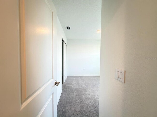 Building Photo - 1327 Normandy Dr