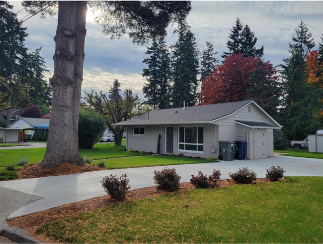 Primary Photo - NEWLY REMODELED CORNER LOT IN RENTON