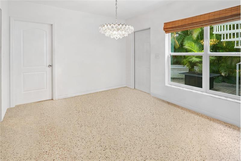 Building Photo - 202 32nd St