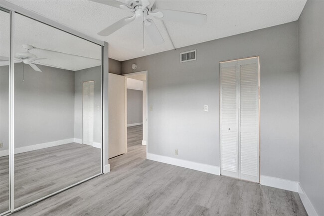 Building Photo - 1541 S Ocean Blvd