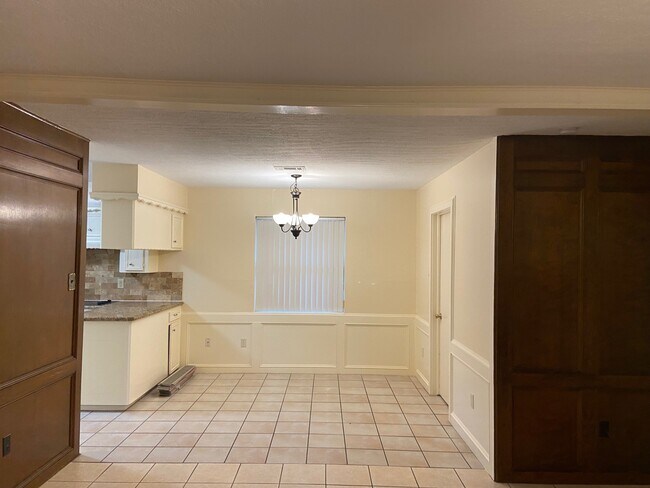 Building Photo - 3418 Candlewisp Dr