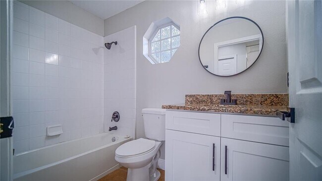 Building Photo - 1020 Woodsong Way