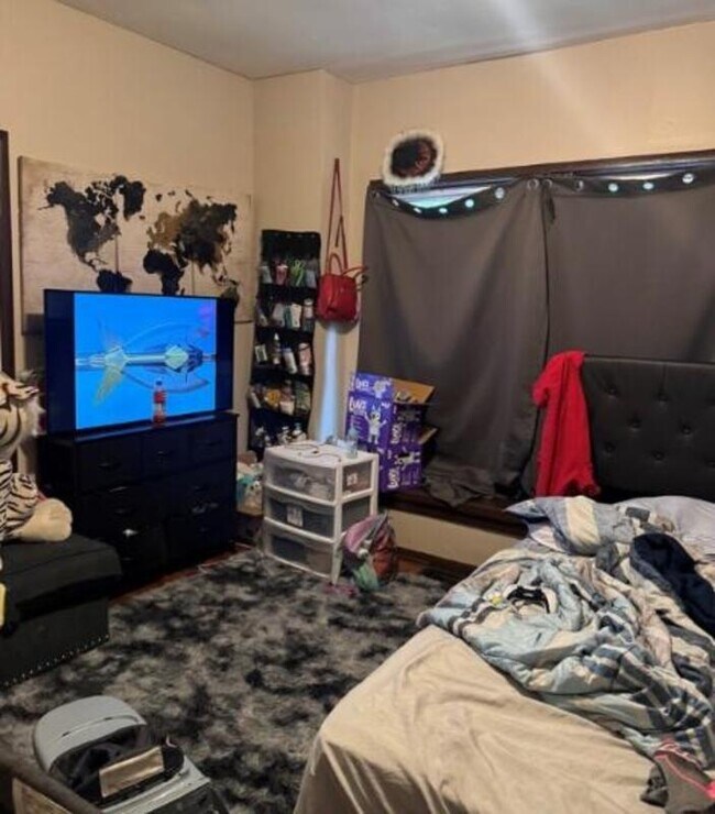 Building Photo - 213 Flint St