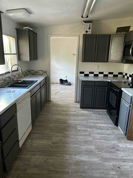 Building Photo - 341 Wonder Dr