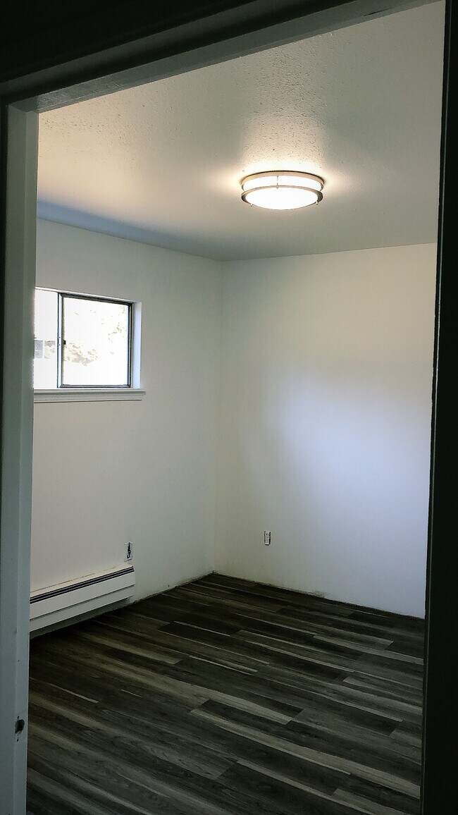 Building Photo - 20129 Dayton Ave N