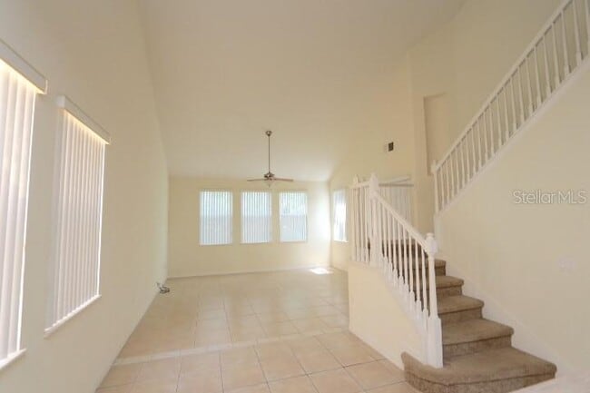 Building Photo - 1035 Lascala Dr