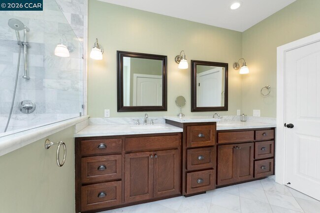 Building Photo - 3898 Happy Valley Rd