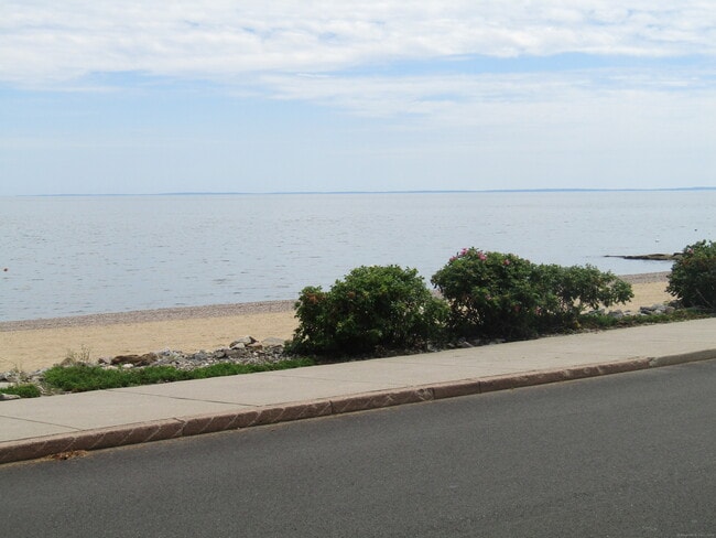 Building Photo - 48 Beach Ave