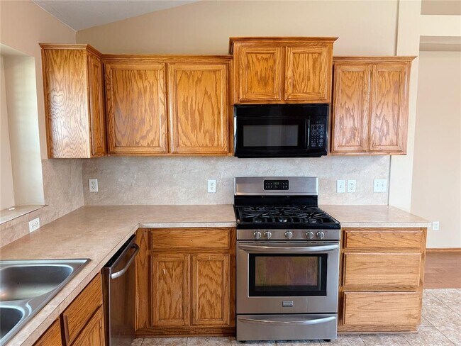 Building Photo - 18209 Montoro Way