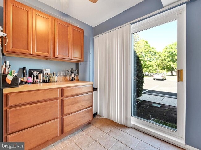 Building Photo - 212 Saratoga Ct