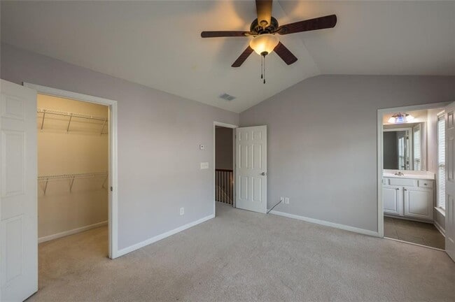 Building Photo - 1369 Thornborough Dr