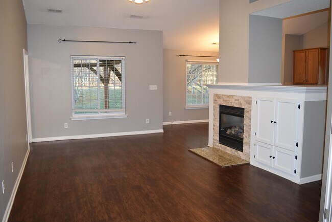 Building Photo - 6832 Brancusi Ct