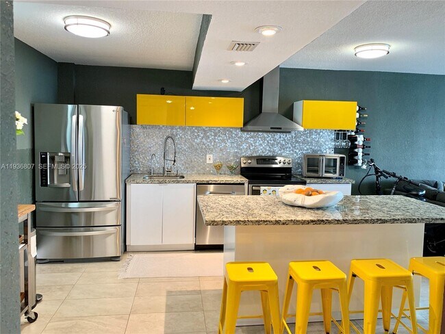 Building Photo - 3000 Marcos Dr