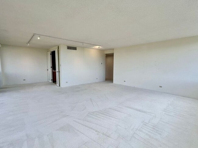 Building Photo - 4340 Pahoa Ave