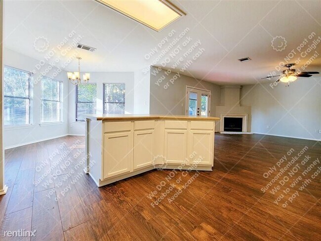 Building Photo - 809 Dogwood Trail