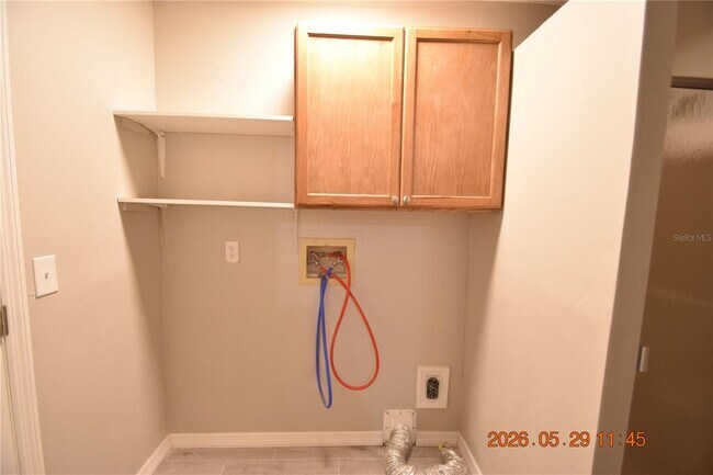 Building Photo - 4060 N Little Hawk Point