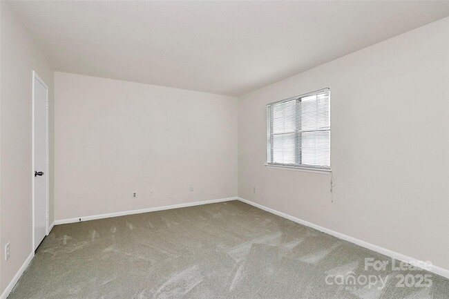 Building Photo - 6040 Heath Valley Rd