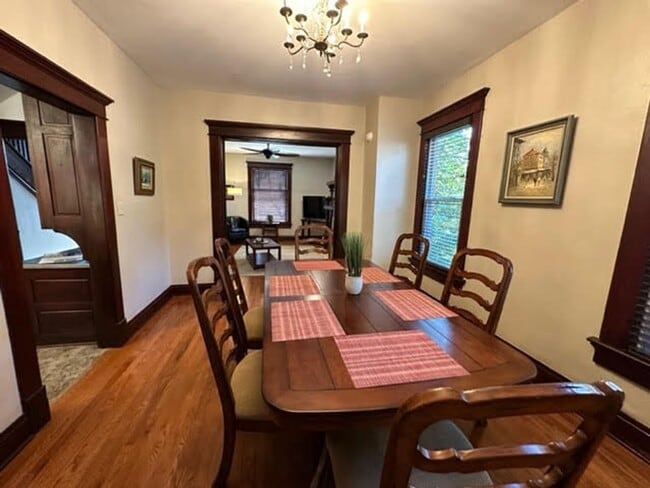 Building Photo - Victorian Village / Short North Single Family House!