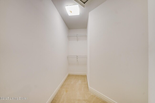Building Photo - 12307 Ridgeview Dr