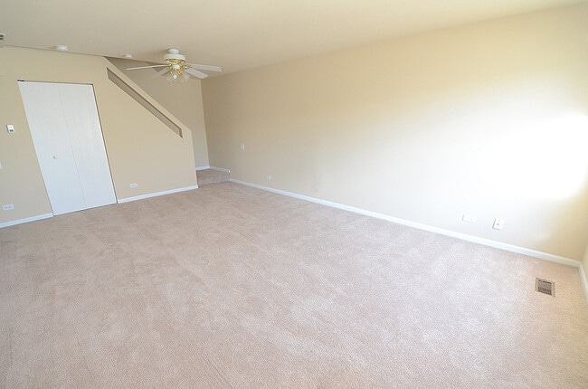 Building Photo - 439 Valley Forge Ct