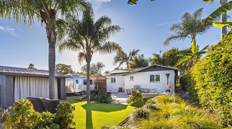 Building Photo - 342 Palisades Dr