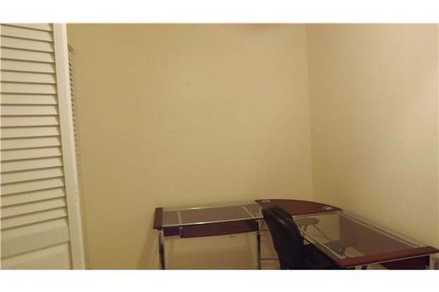Building Photo - 7265 SW 42nd Ct