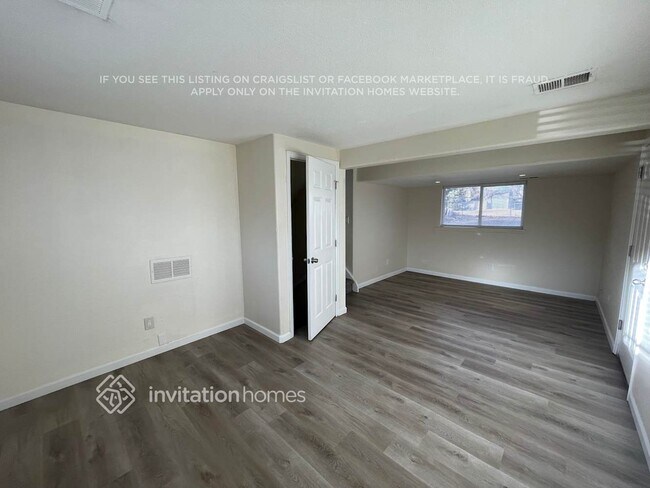 Building Photo - 8963 W Arbor Ave