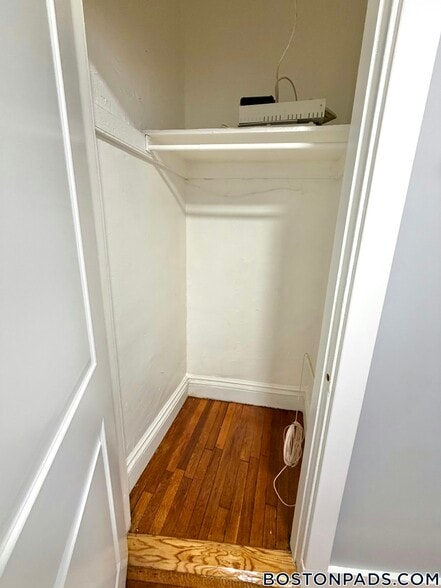 Building Photo - 67 Tudor St