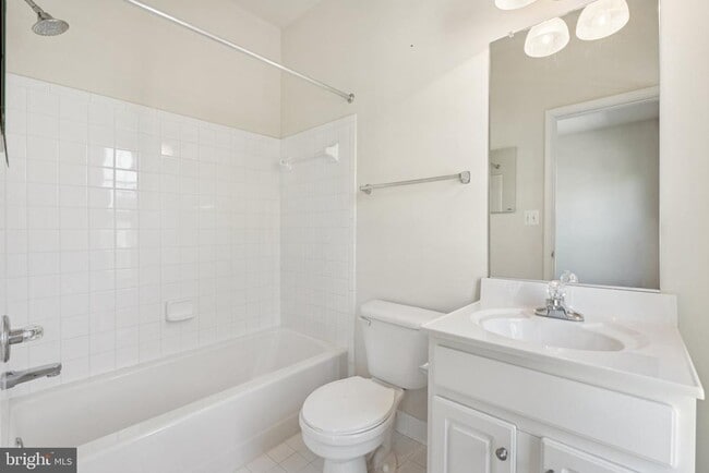 Building Photo - 11465 Log Ridge Dr