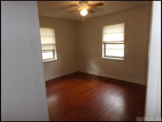 Building Photo - 107 S Holly St