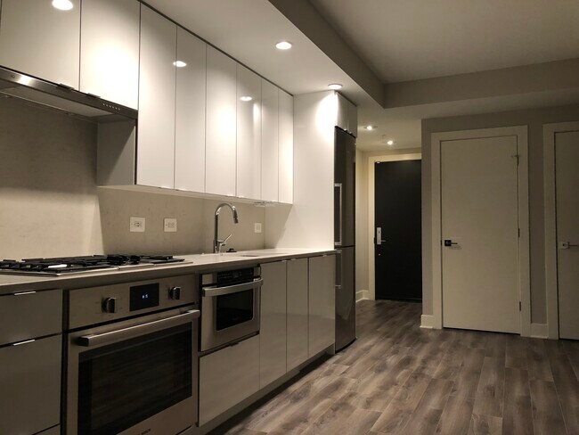 Building Photo - 1311 13th St. NW, #105