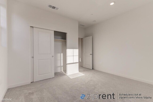 Building Photo - 3 br, 2.5 bath House - 4417 Neptune Cir, F...