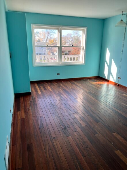 Building Photo - 1521 N Lake Shore Dr