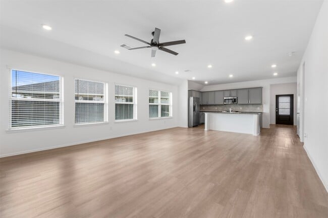 Building Photo - 26707 Andorra Colony Ct