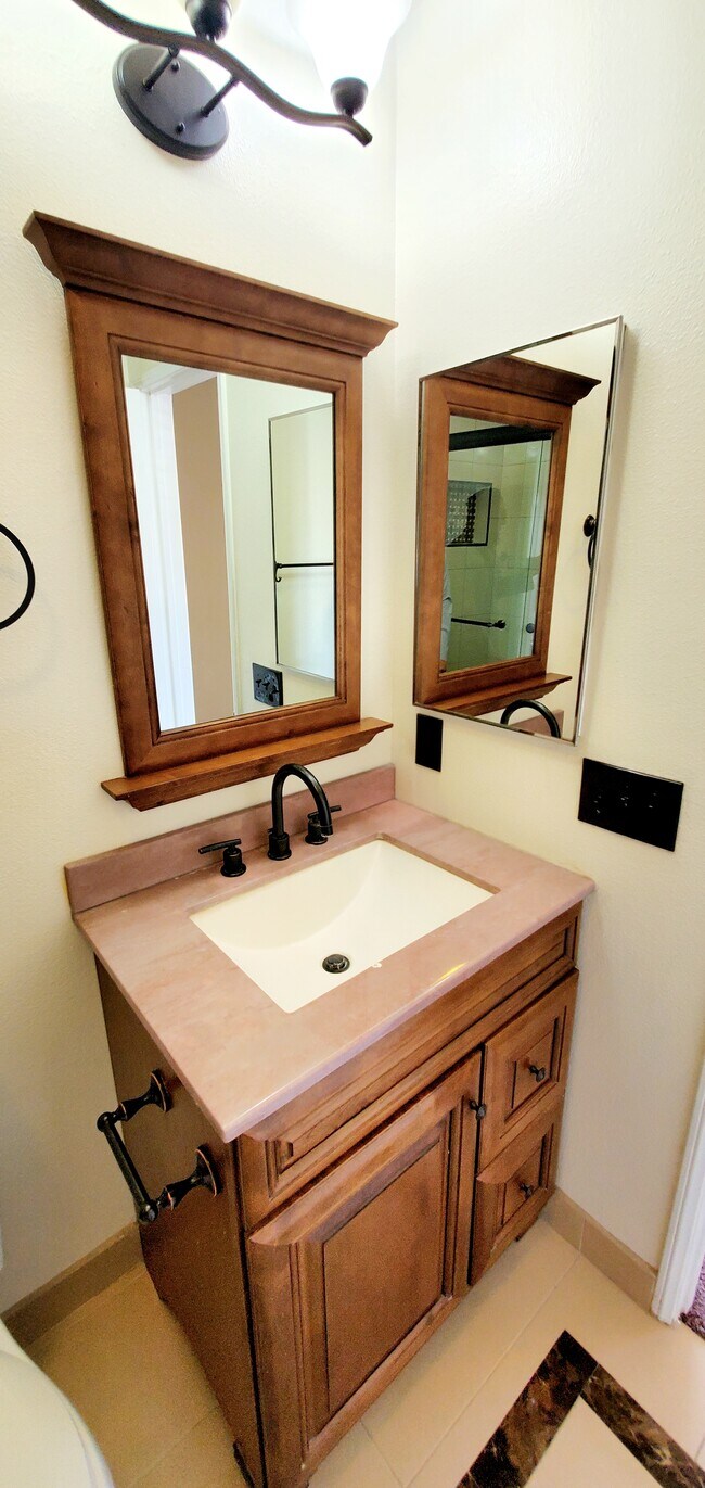 Guest Bath - 9880 11th St
