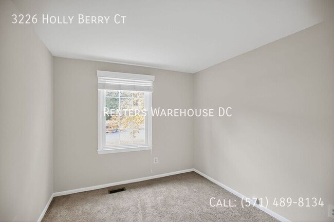 Building Photo - 3226 Holly Berry Ct