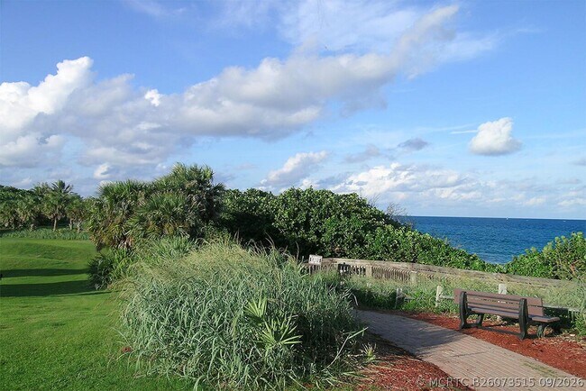 Building Photo - 550 SE Mizner Blvd